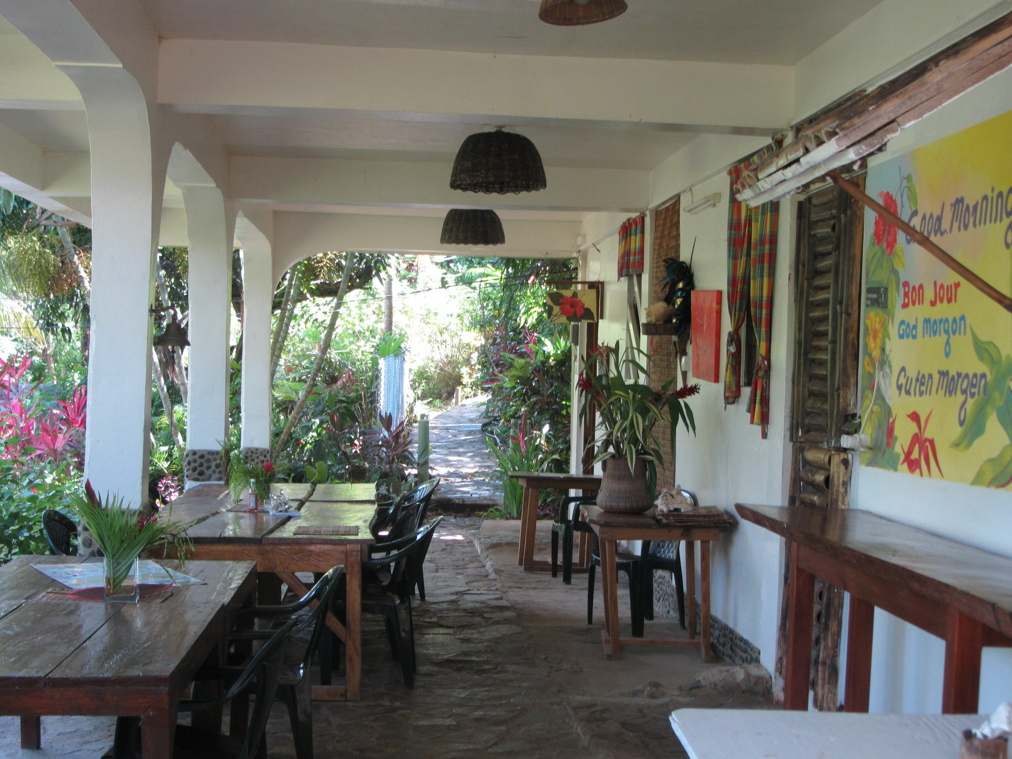 Hibiscus Valley Inn Marigot Extérieur photo